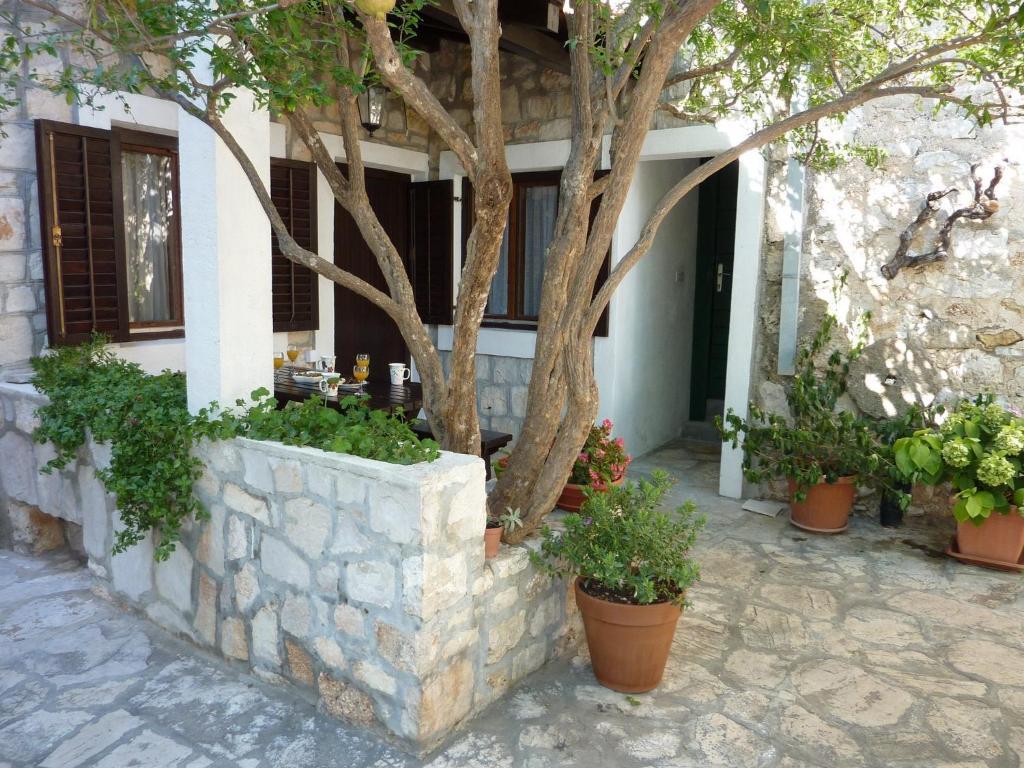 Paradise Stone Apartments Bol Exteriér fotografie